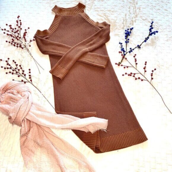 Qbercrombie & Fitch Cotton Blend Knit Cold Shoulder Dress - Picture 9 of 14